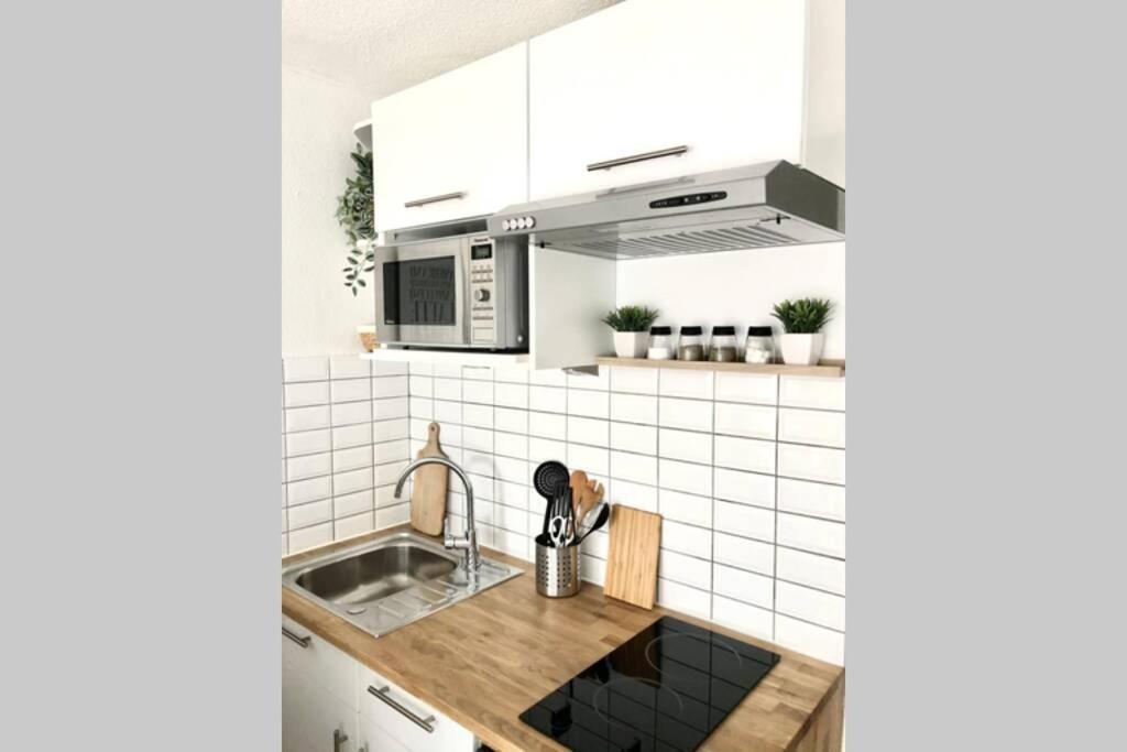 Charmant Studio A 400M De La Plage Avec Piscine Guidel Exterior photo